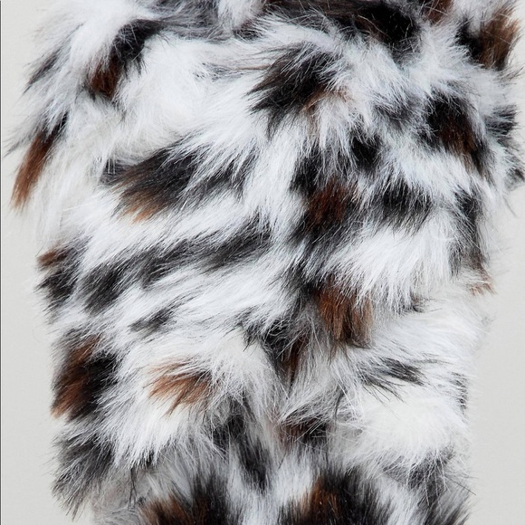 NWOT ASOS White Leopard Print Slippers - Picture 2 of 4